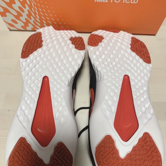 Nike Renew Retaliation TR 2 - Picture 3 of 5